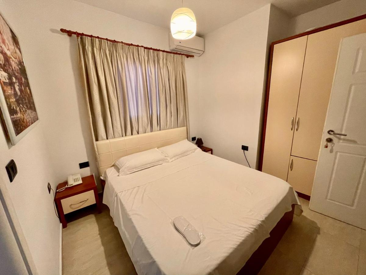 Vila Ada Hotel Tirana Kültér fotó